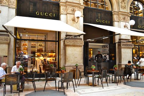 gucci cafe